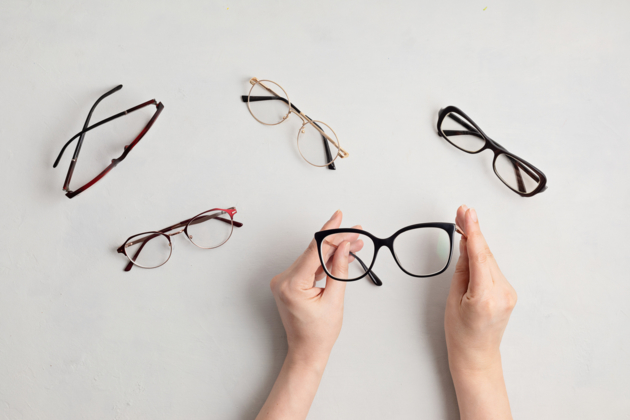 Comment choisir les lentilles pour les lunettes : Types et matériaux